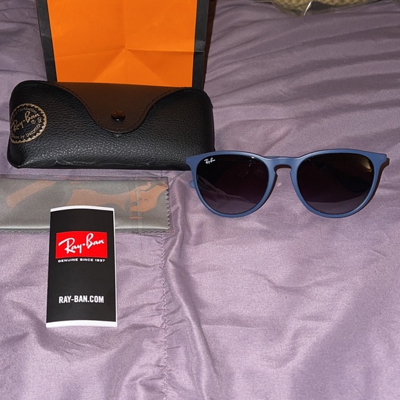 Ray-Ban Erika Round Sunglasses - Picture 2 of 3